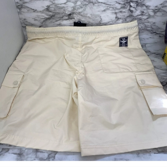 NWT, Jump Start athletic Cargo Shorts Size XLarge - Picture 3 of 4